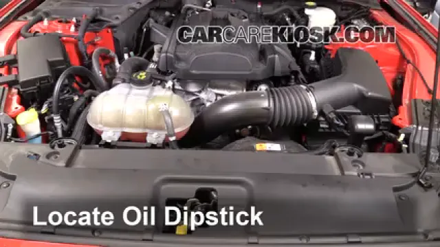 2015 Ford Mustang EcoBoost 2.3L 4 Cyl. Turbo Huile Vérifier le niveau de l'huile